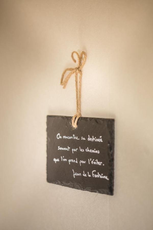 Entre Canal Et Vignes Bed & Breakfast Escolives-Sainte-Camille Exterior photo
