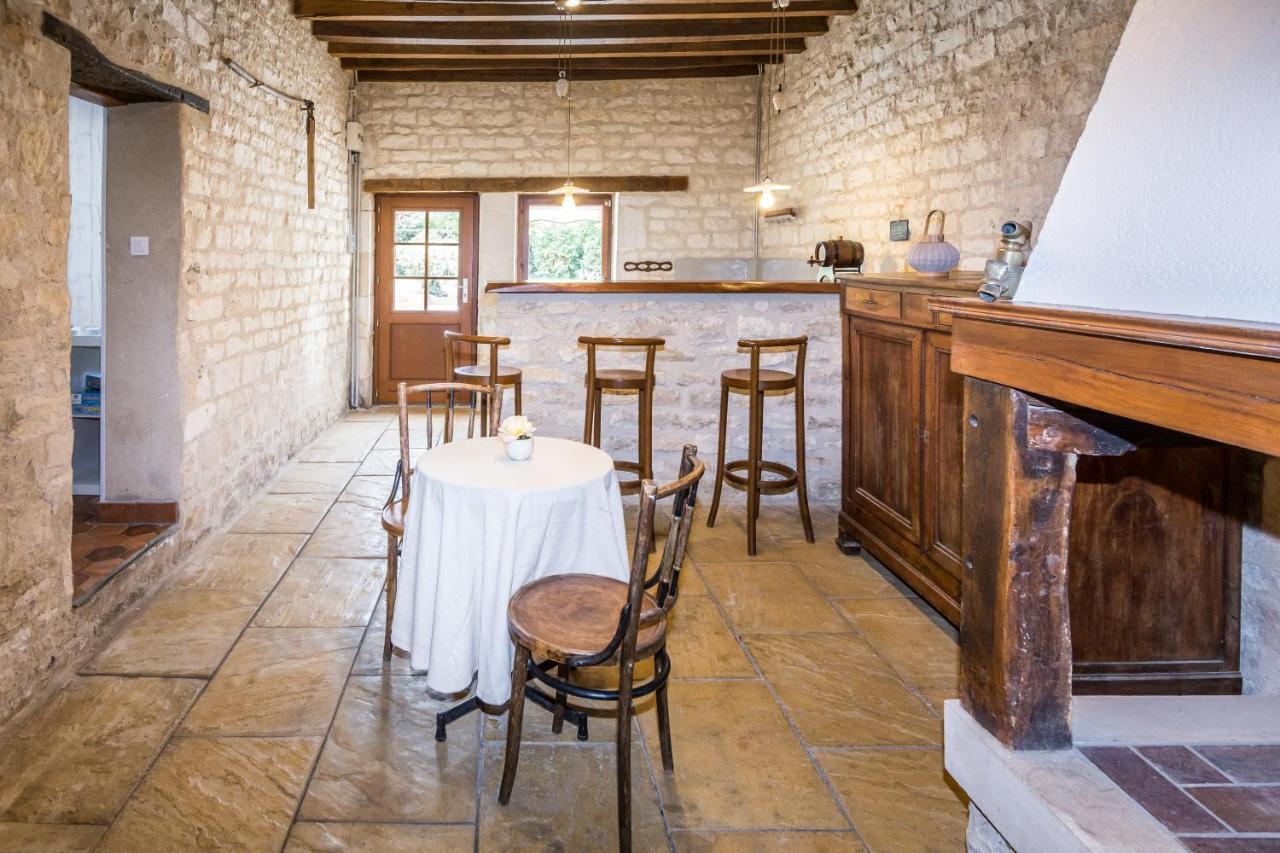 Entre Canal Et Vignes Bed & Breakfast Escolives-Sainte-Camille Exterior photo