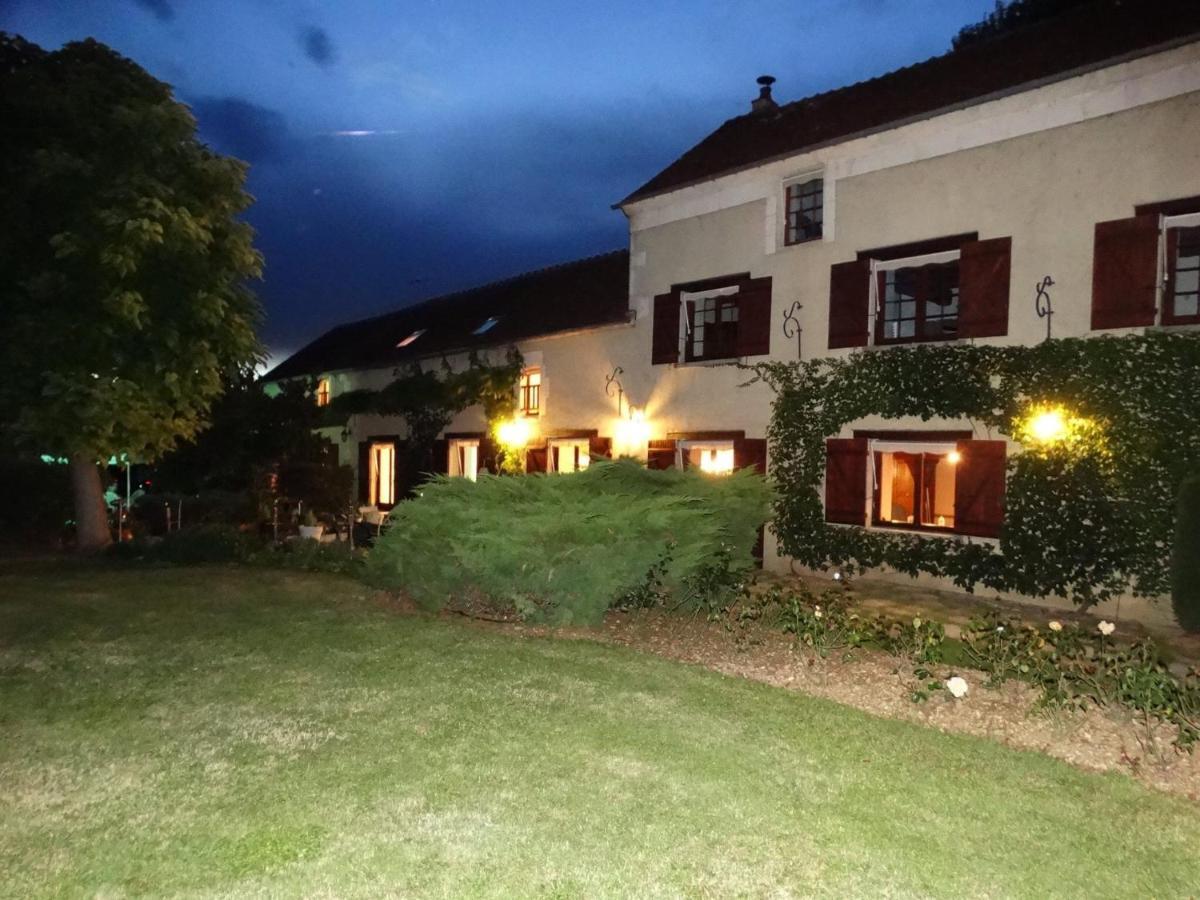 Entre Canal Et Vignes Bed & Breakfast Escolives-Sainte-Camille Exterior photo